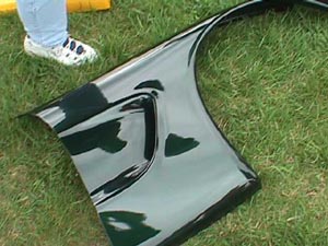 grnfender.jpg (27793 bytes)