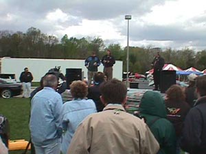 speak3.jpg (22966 bytes)