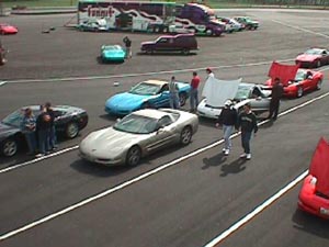 race2.jpg (24873 bytes)